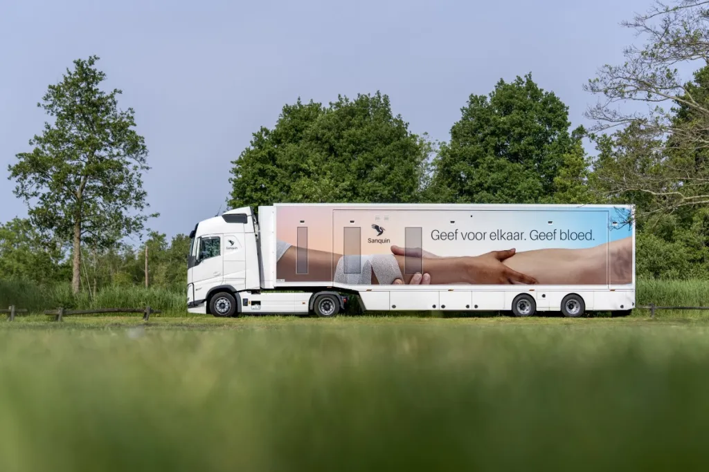 De bloedbank op wielen ontvangt per dag tot 120 donors