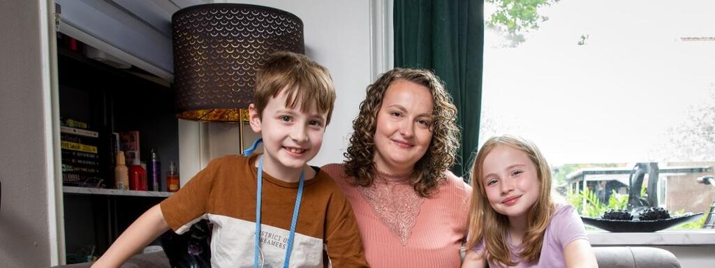 Jace met familie